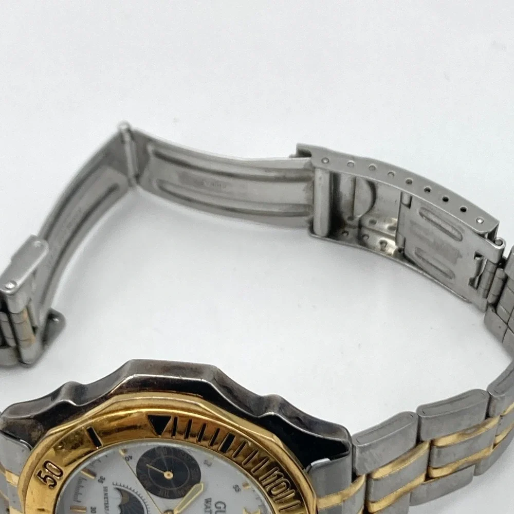 Guess Waterpro Men's Watch Sun Moon 39mm Gold Silver Tone Day Date New Battery